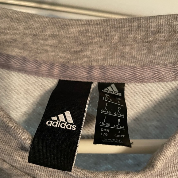 Womens Adidas Crewneck- medium - Picture 3 of 3
